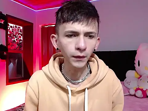 Snapshot of smallgiant27 chatting on 12, 2, 2026 smallgiant27 online show from 12, 2, 2026