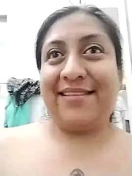 Snapshot of EmpaticBolillo chatting on 8, 4, 2026 EmpaticBolillo online show from 8, 4, 2026