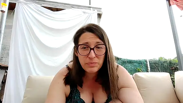 bella-louva online show from 2, 6, 2026