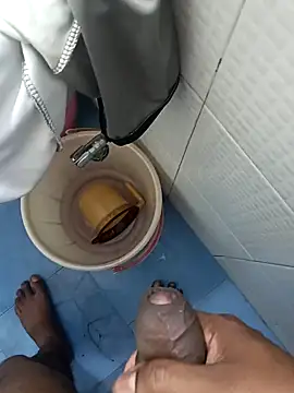 Snapshot of Mmm992170 chatting on 11, 2, 2025 Mmm992170 online show from 11, 2, 2025