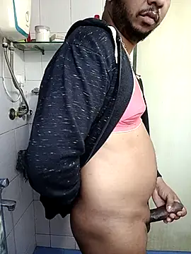 Snapshot of Mmm992170 chatting on 20, 11, 2025 Mmm992170 online show from 20, 11, 2025