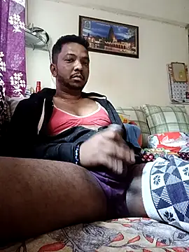 Snapshot of Mmm992170 chatting on 18, 12, 2025 Mmm992170 online show from 18, 12, 2025