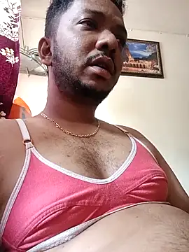 Snapshot of Mmm992170 chatting on 11, 2, 2026 Mmm992170 online show from 11, 2, 2026