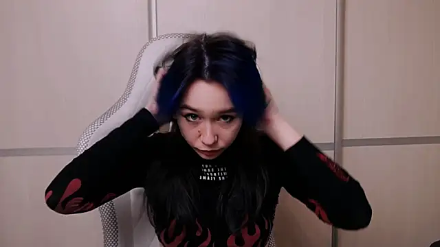 Snapshot of Kimiko__ chatting on 23, 4, 2026 Kimiko online show from 23, 4, 2026