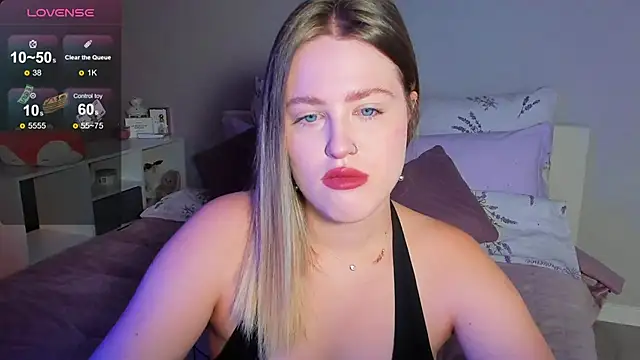 Snapshot of _Sarah_Soul_ chatting on 24, 10, 2025 Sarah Soul online show from 24, 10, 2025