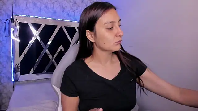 Snapshot of _alaia_collway_ chatting on 31, 1, 2025 alaia collway online show from 31, 1, 2025