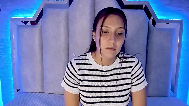 Snapshot of _alaia_collway_ chatting on 13, 2, 2025 alaia collway online show from 13, 2, 2025