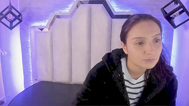 Snapshot of _alaia_collway_ chatting on 7, 3, 2025 alaia collway online show from 7, 3, 2025