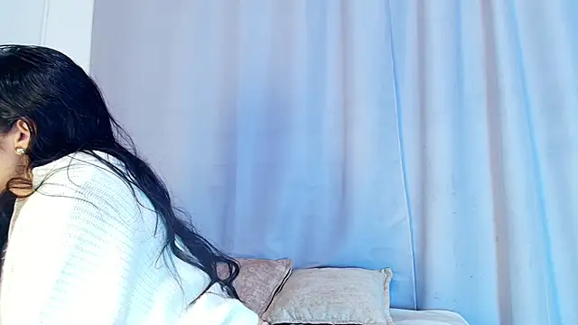 adara johnson   online show from 5, 11, 2025