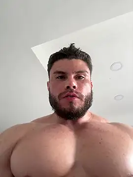 Snapshot of garageboy94 chatting on 31, 1, 2025 garageboy94 online show from 31, 1, 2025