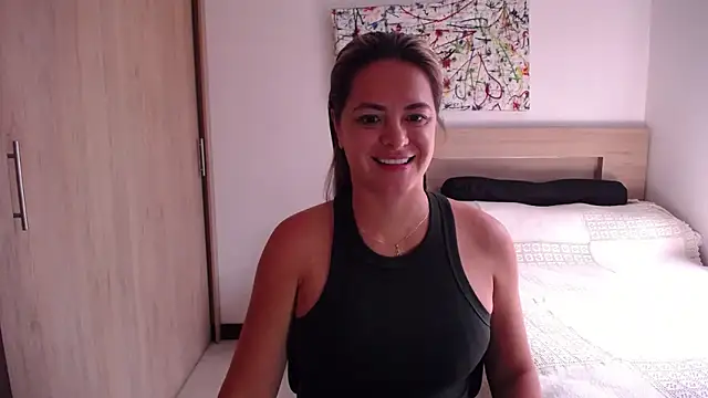 ParisW online show from 10, 2, 2025