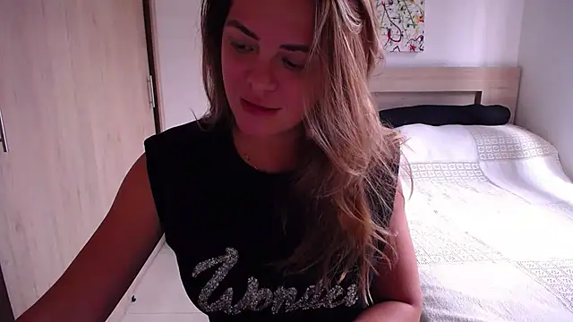 ParisW online show from 20, 2, 2025