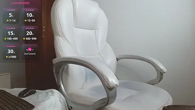 cintia hills online show from 5, 3, 2025