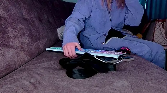 AgnesMillerS online show from 17, 12, 2024