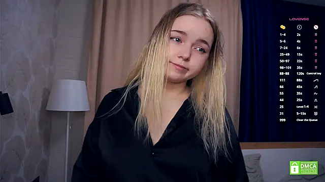 ZaraCreedon online show from 3, 12, 2025