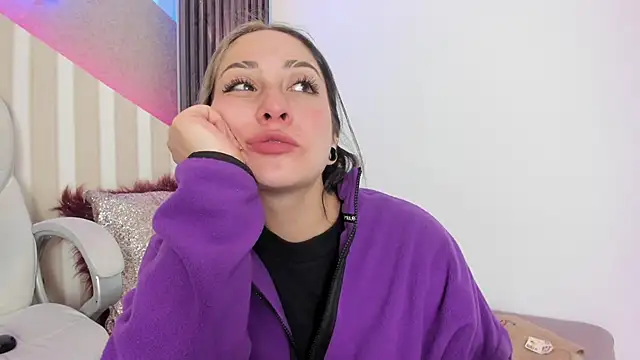 emily layton online show from 1, 10, 2025