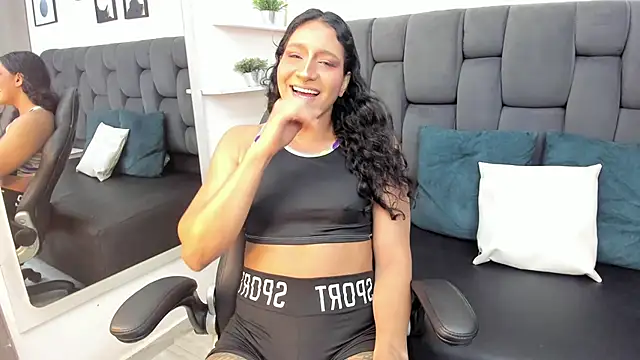 Alison Chan  online show from 21, 2, 2025