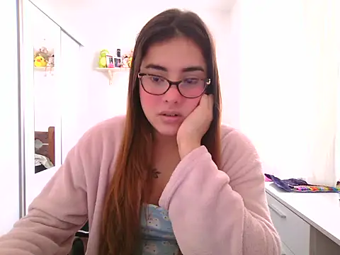 maliamiller online show from 11, 6, 2026