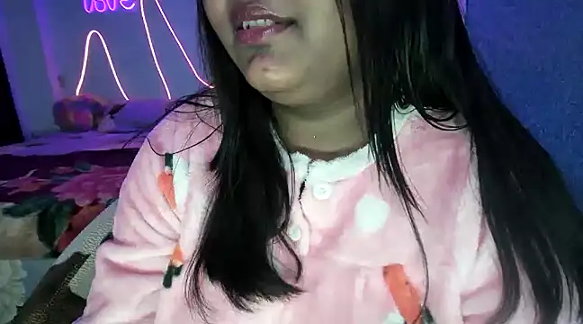 expression queen online show from 3, 12, 2024