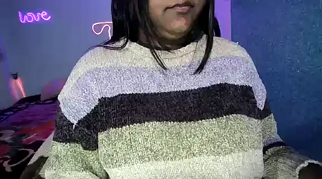 expression queen online show from 12, 1, 2025