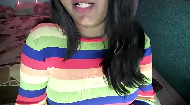 expression queen online show from 19, 2, 2025