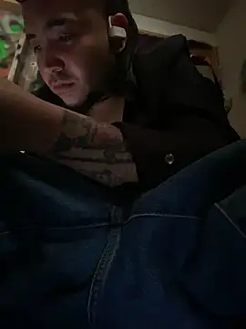 Snapshot of KeptupHack chatting on 7, 4, 2026 KeptupHack online show from 7, 4, 2026