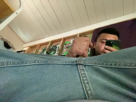 Snapshot of KeptupHack chatting on 21, 4, 2026 KeptupHack online show from 21, 4, 2026