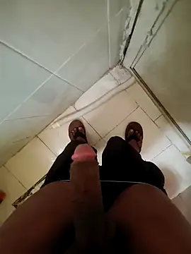 Snapshot of loveme99004 chatting on 6, 2, 2026 loveme99004 online show from 6, 2, 2026