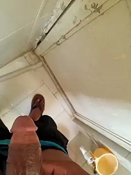 Snapshot of loveme99004 chatting on 8, 4, 2026 loveme99004 online show from 8, 4, 2026