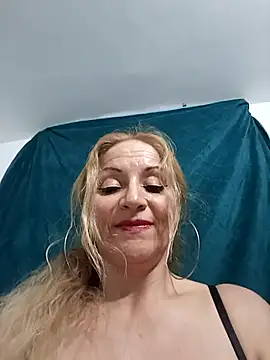 Snapshot of Fenix_528 chatting on 12, 12, 2024 Fenix 528 online show from 12, 12, 2024