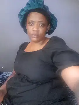Snapshot of QueenOFthroat chatting on 26, 1, 2025 QueenOFthroat online show from 26, 1, 2025