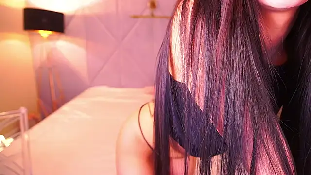 Snapshot of AlexaGreyyy chatting on 4, 12, 2025 AlexaGreyyy online show from 4, 12, 2025