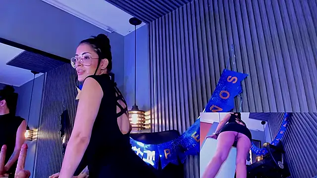 Snapshot of aura-baker chatting on 7, 3, 2025 aura-baker online show from 7, 3, 2025