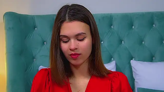 Snapshot of PollyLanders chatting on 27, 9, 2025 PollyLanders online show from 27, 9, 2025