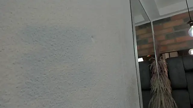 JESSYCORTES online show from 3, 11, 2025