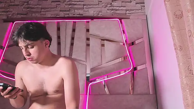 Snapshot of mia_and_austin chatting on 4, 10, 2025 mia and austin online show from 4, 10, 2025