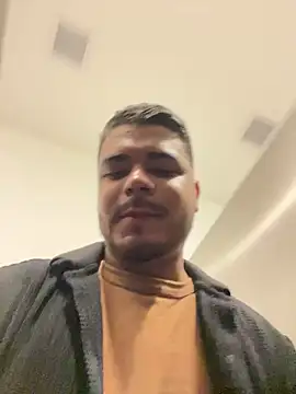 Snapshot of thiagowes chatting on 25, 4, 2026 thiagowes online show from 25, 4, 2026