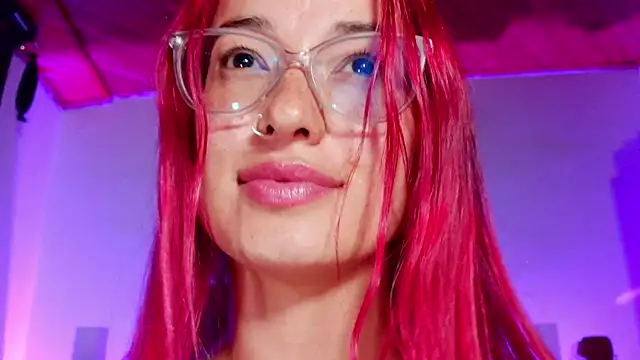 luccycollins  online show from 21, 3, 2026