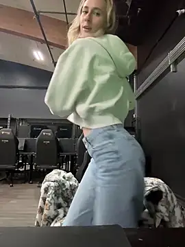 M1ssyk1ssy online show from 22, 11, 2025