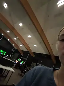 Snapshot of M1ssyk1ssy chatting on 4, 4, 2026 M1ssyk1ssy online show from 4, 4, 2026