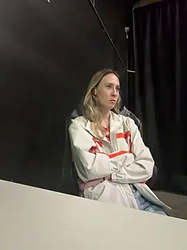 Snapshot of M1ssyk1ssy chatting on 5, 4, 2026 M1ssyk1ssy online show from 5, 4, 2026