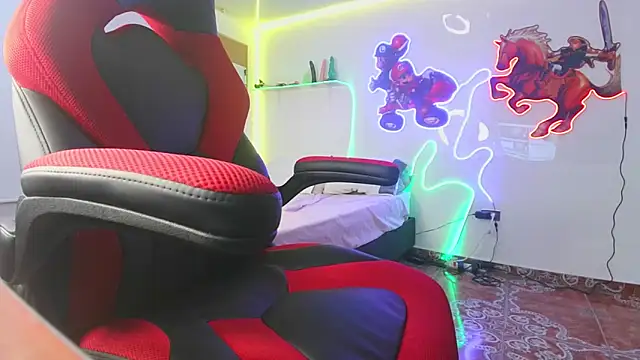 Snapshot of sweetie_tsgirl_ chatting on 12, 1, 2025 sweetie tsgirl online show from 12, 1, 2025