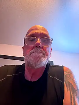 Snapshot of randyboyie chatting on 31, 10, 2025 randyboyie online show from 31, 10, 2025