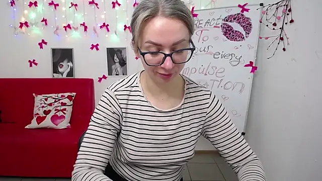 Snapshot of VasilisaSii chatting on 6, 3, 2026 VasilisaSii online show from 6, 3, 2026