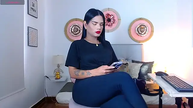 Snapshot of zoe_hecate_sexx chatting on 13, 4, 2026 zoe hecate sexx online show from 13, 4, 2026