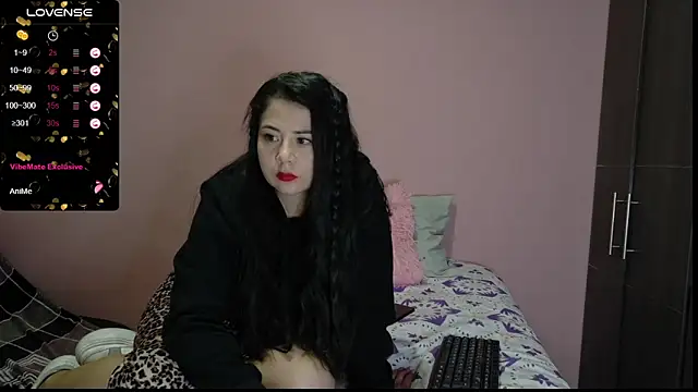 Snapshot of bellah_rose_squirt chatting on 7, 7, 2026 bellah rose squirt online show from 7, 7, 2026