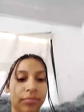 Snapshot of emma_ambar chatting on 4, 12, 2024 emma ambar online show from 4, 12, 2024