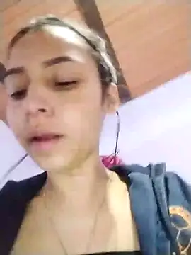 Snapshot of emma_ambar chatting on 28, 2, 2025 emma ambar online show from 28, 2, 2025