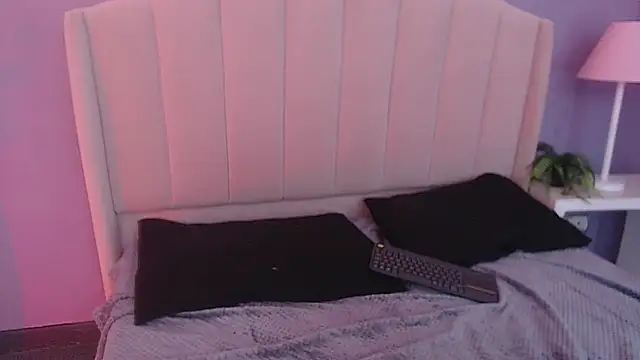 Snapshot of Angie99_gh chatting on 29, 1, 2025 Angie99 gh online show from 29, 1, 2025