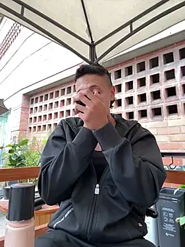  PhillipBrown online show from 1, 2, 2025